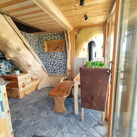 Tatil parkı Glamping Bloke *