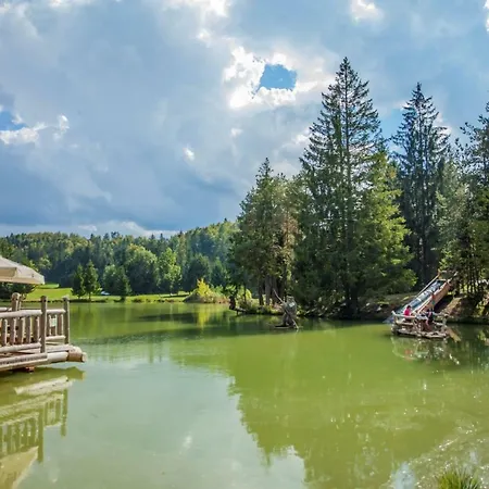 Glamping Bloke Parque de vacaciones Nova Vas (Bloke)
