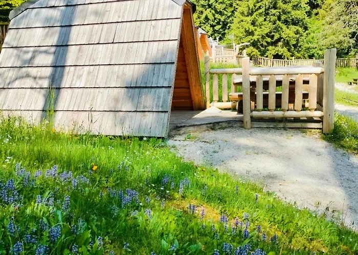 Glamping Bloke Počitniški park *